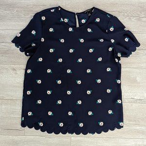 Banana Republic Scallop Edge Blouse Navy w/Flower Detail Size XSmall